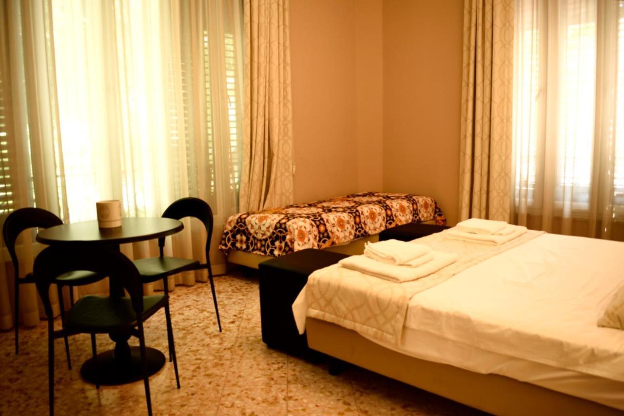 Due Cani Palermo Exterior foto